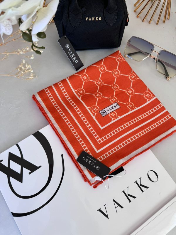 Vakko Monogram Desen Pamuk Soft Eşarp 21510 – Turuncu