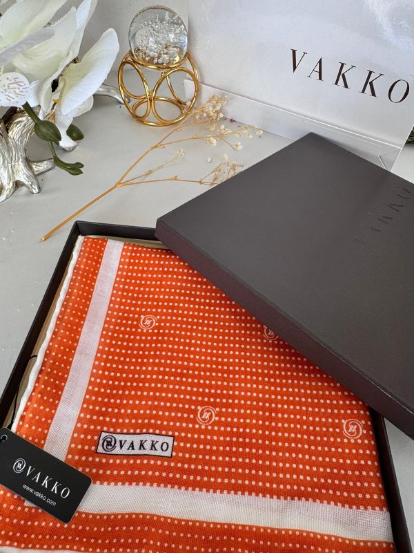 Vakko Puantiye Desen Pamuk Soft Eşarp 26489 – Turuncu