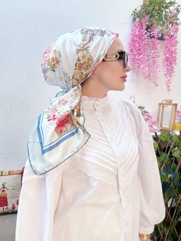Vakko Çiçek Desen Eşarp – Mavi