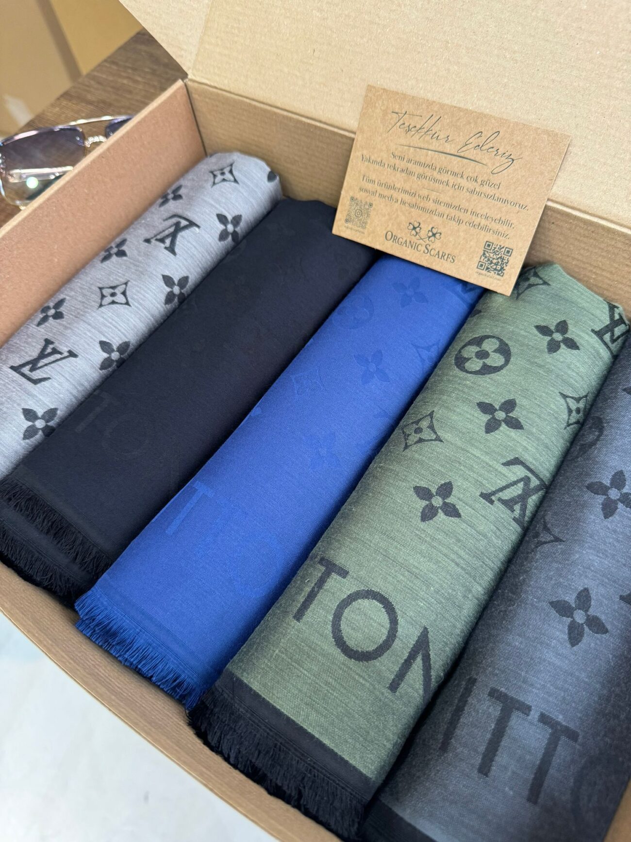 LV Çift Taraflı İtalyan Pamuk İpek Şal 5'li Paket