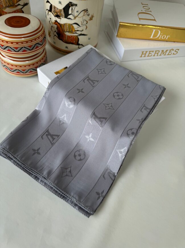 Lv Jakar Şal 44145 - Füme