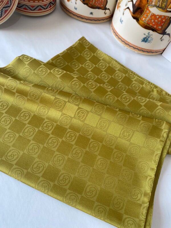 Vakko Desen Monogram İpeksi Şal 441044 – Yağ Yeşili