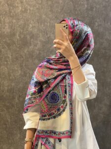 İthal Etro Yeni Sezon İthal Etnik Desen Vual İpek Şal 10041 - Fuşya