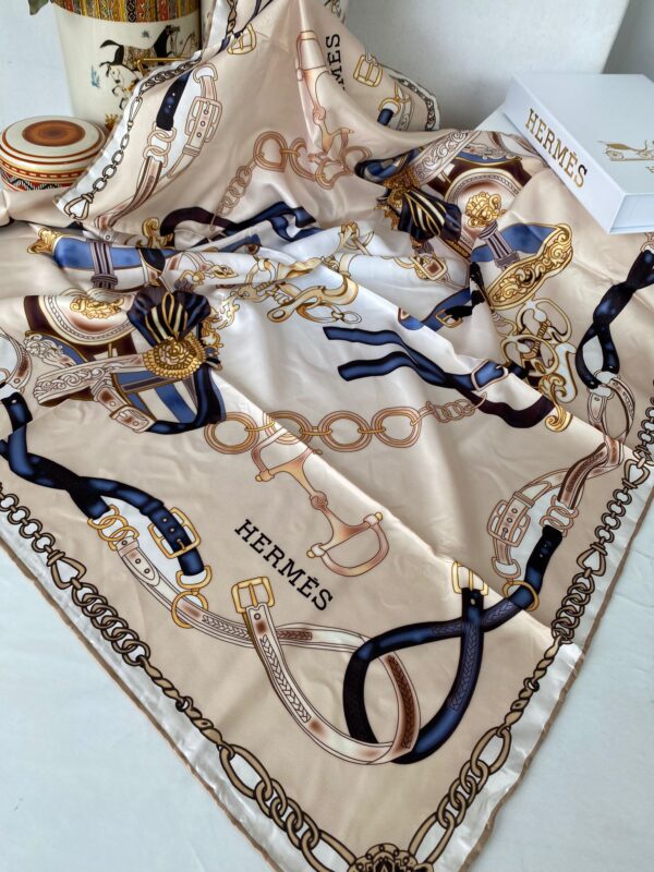 Hermes Twill Eşarp 10047 – Bej