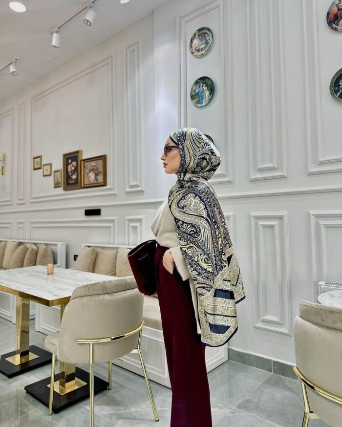 İTHAL ETRO DESEN NEW VUAL İPEK ŞAL 44344 - Lacivert - Görsel 4