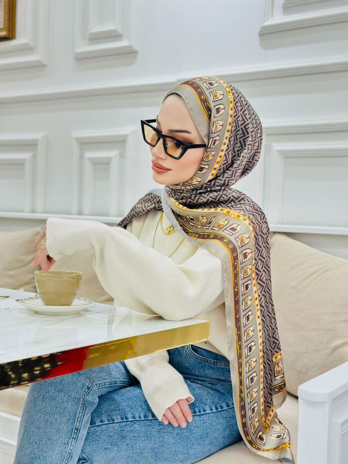 Fendi Çift Taraflı Vual İpek Şal 11143 - Bej - Görsel 2