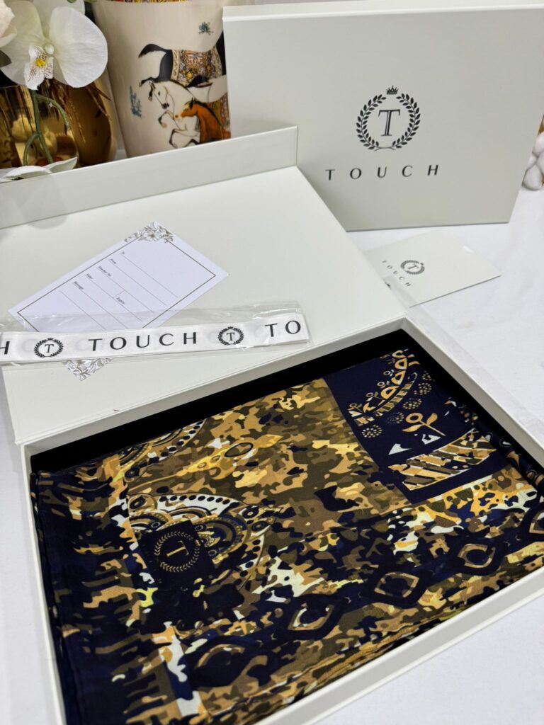 Touch İthal Etnik Desen Yün İpek Şal- 34550 - Siyah Ekru