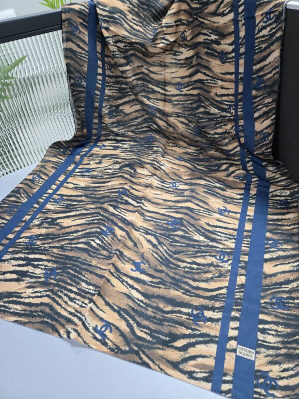 Chanel Çizgili Leopar Pamuk Soft Şal 54120 – Lacivert
