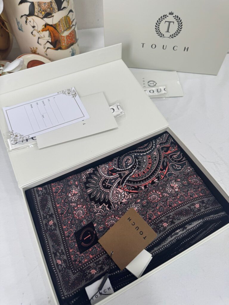 Touch İthal Etnik Desen Yün İpek Şal- 35110 - Siyah Pudra