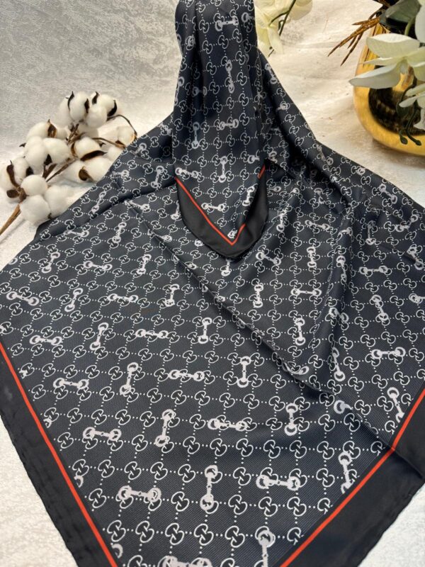 Gucci Desen Marka Eşarp – 62268  – Siyah Gri