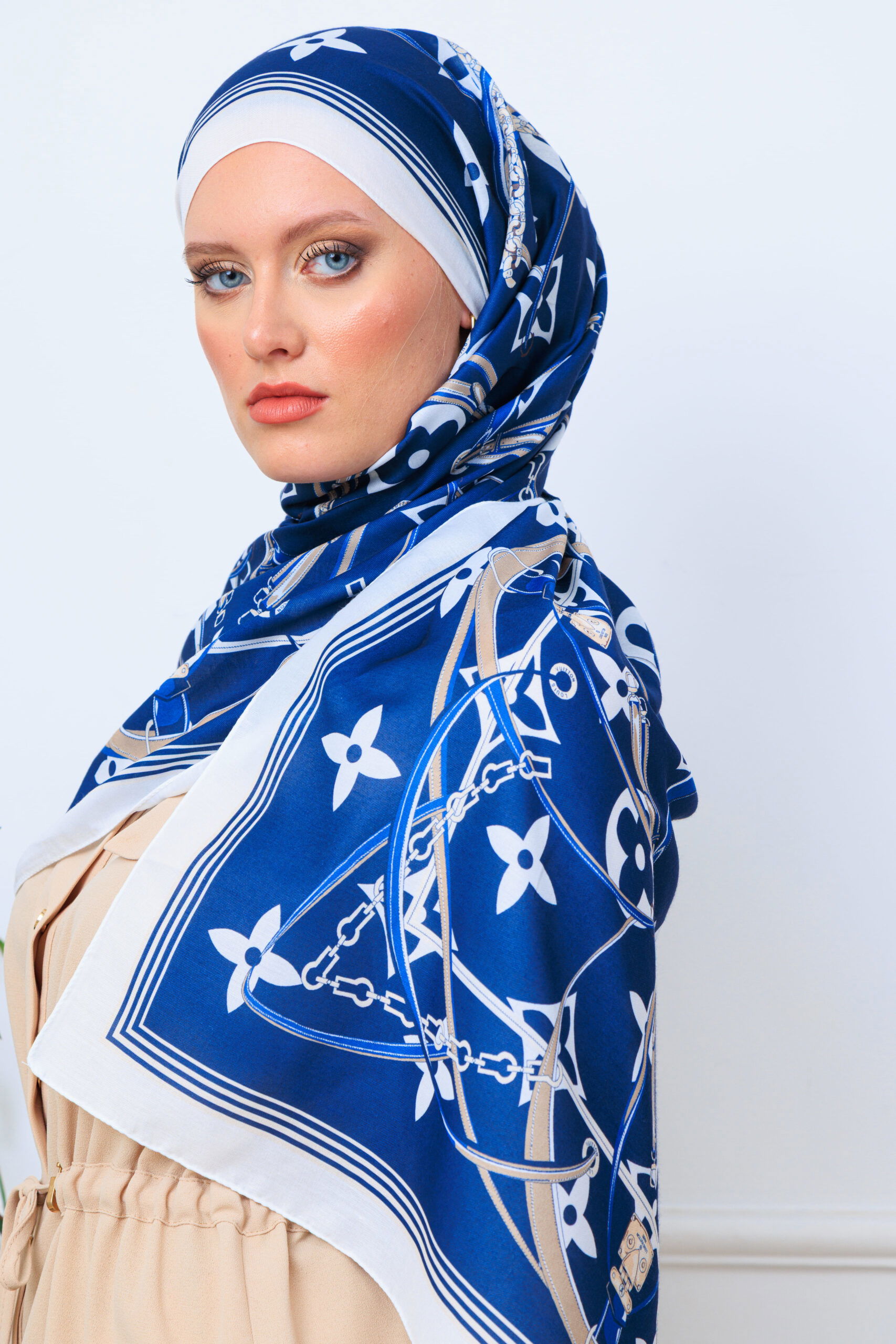 Lv Kemer Desen Pamuk Soft Şal 31230 - Lacivert - Görsel 2