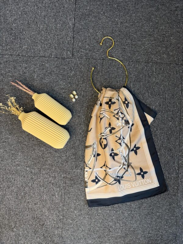 Lv Kemer Desen Pamuk Soft Şal 31230 – Camel