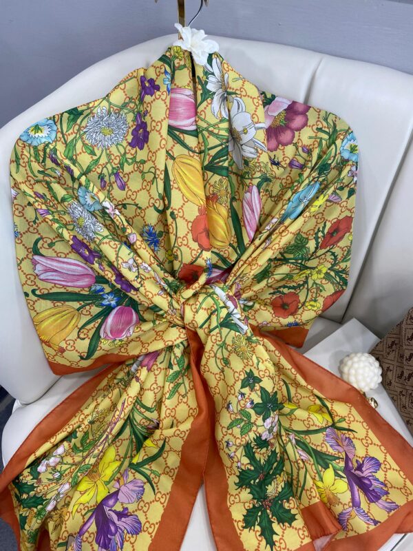 Gucci Çiçek Desen Pamuk Soft Şal 65355 – Sarı