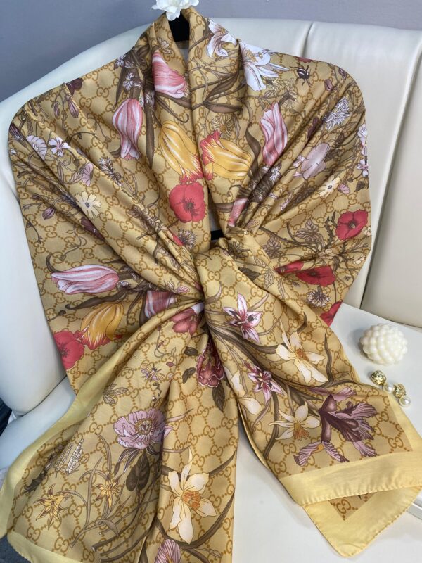 Gucci Çiçek Desen Pamuk Soft Şal 65355 – gold