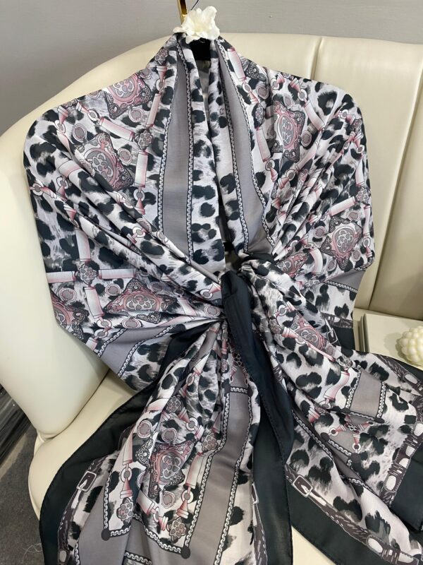 Hermes Leopar Pamuk Soft Şal 65329 – Siyah-Gri