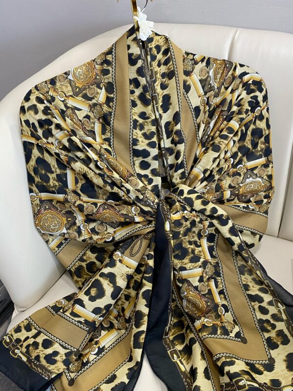 Hermes Leopar Pamuk Soft Şal 65329 – SİYAH-LATTE