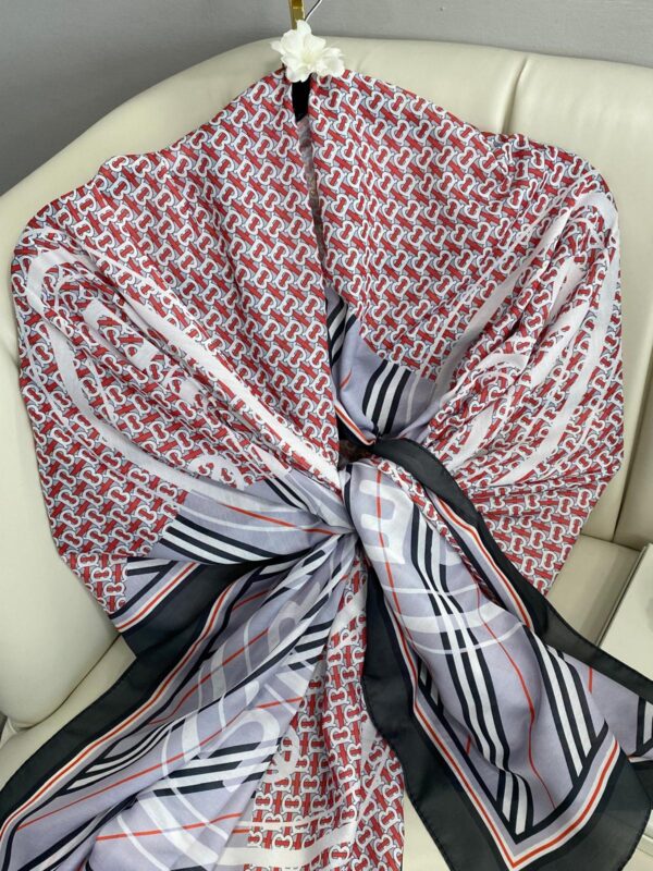 Burberry Monogram Pamuk Soft Şal 64303 – Gri-Bordo