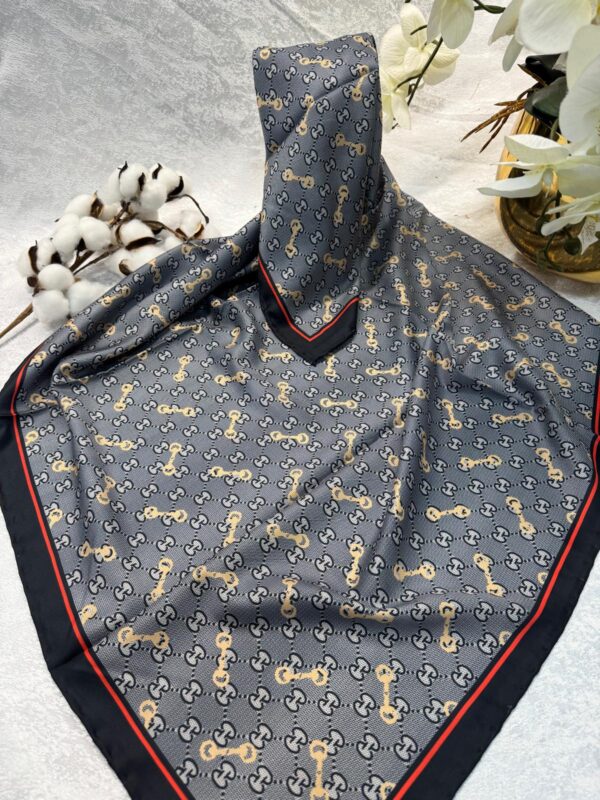 Gucci Desen Marka Eşarp – 62268 – Siyah Gold