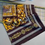 VERSACE VUAL İPEK ŞAL - 344456- Erik Moru