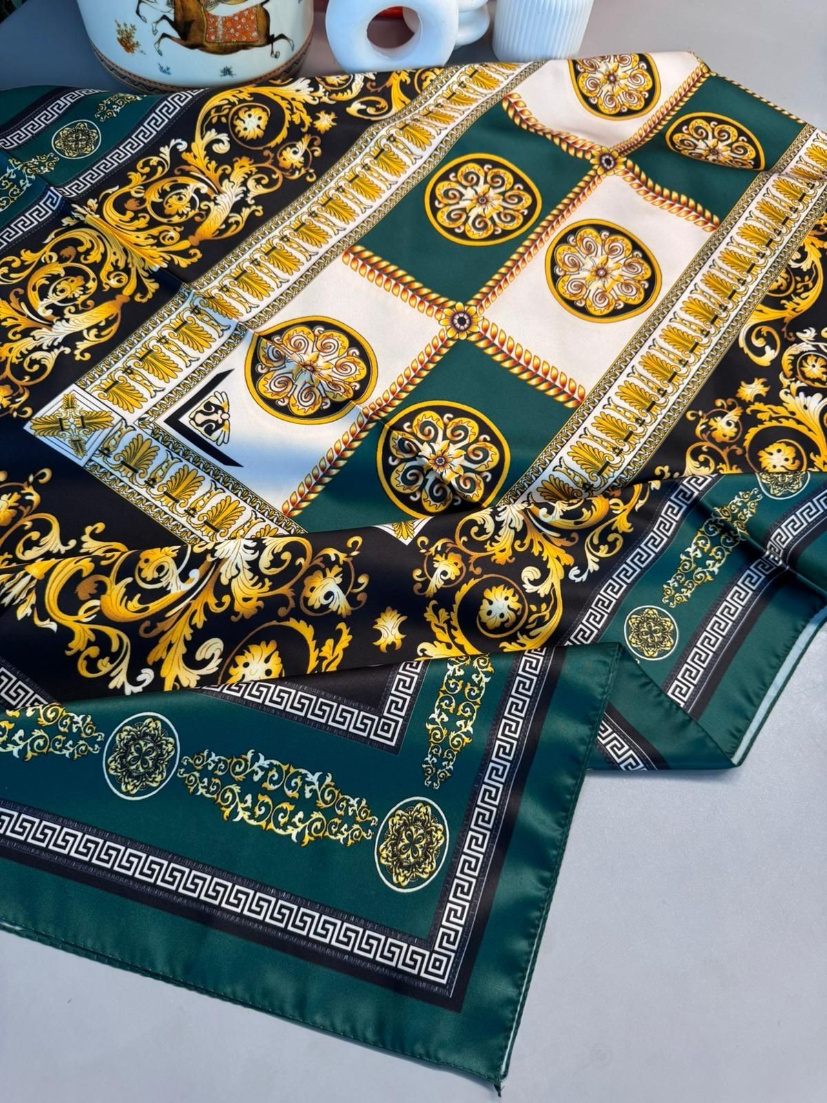 VERSACE VUAL İPEK ŞAL - 344456- Zümrüt - Görsel 2