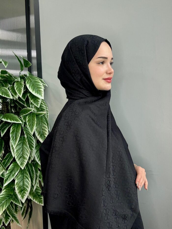 Guess Desenli İpek Kaşmir Çift Taraflı Şal - Siyah - Görsel 2