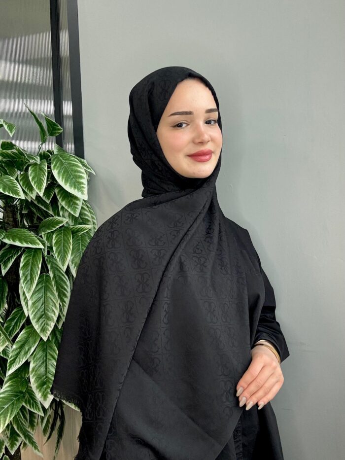 Guess Desenli İpek Kaşmir Çift Taraflı Şal - Siyah - Görsel 3