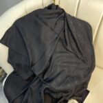 GUESS ÇİFT TARAFLI KAŞMİR İPEK EŞARP 7859- SİYAH