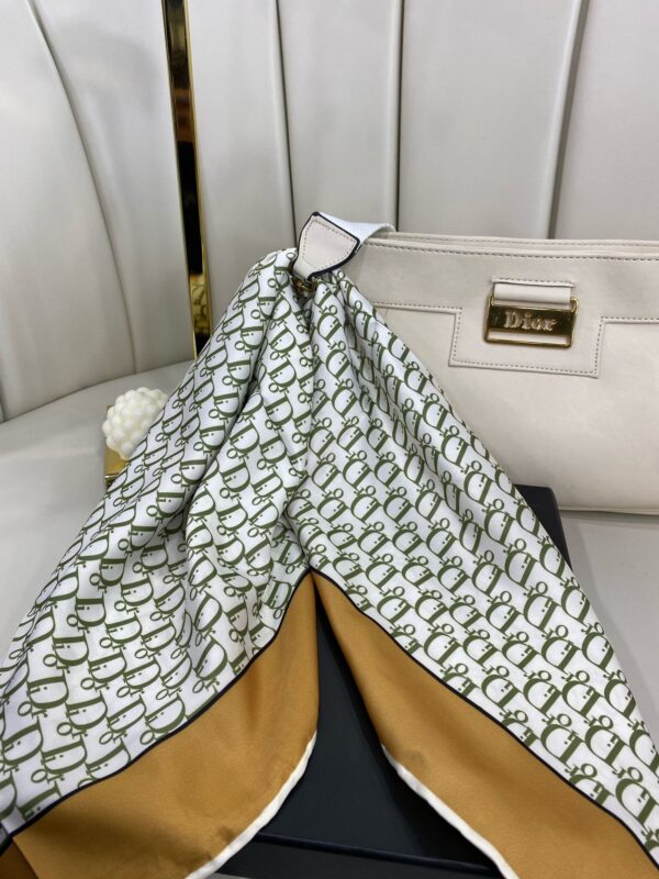 Dior Marka Eşarp – CAMEL