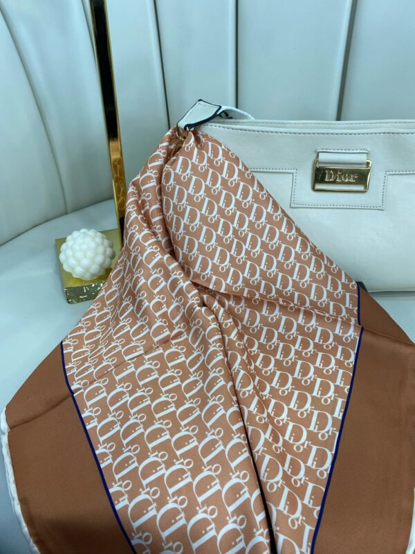 Dior Marka Eşarp – KOYU KAHVE