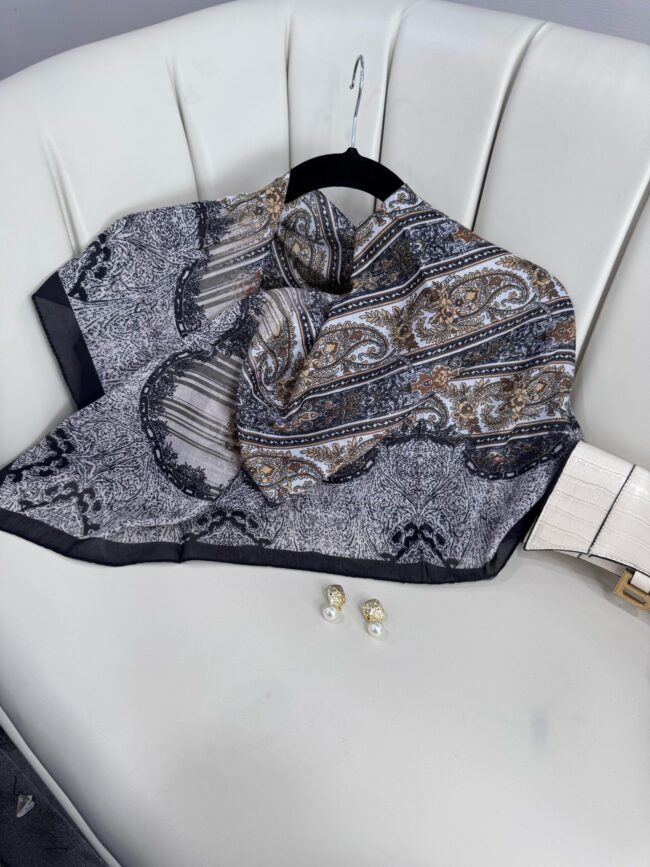 Retro Desen Pamuk İpeksi Eşarp -125698- Siyah