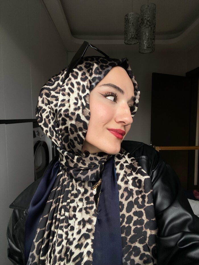 İthal Jaguar Desenli Çifttaraflı Vual İpek Şal-34014 Lacivert - Görsel 2