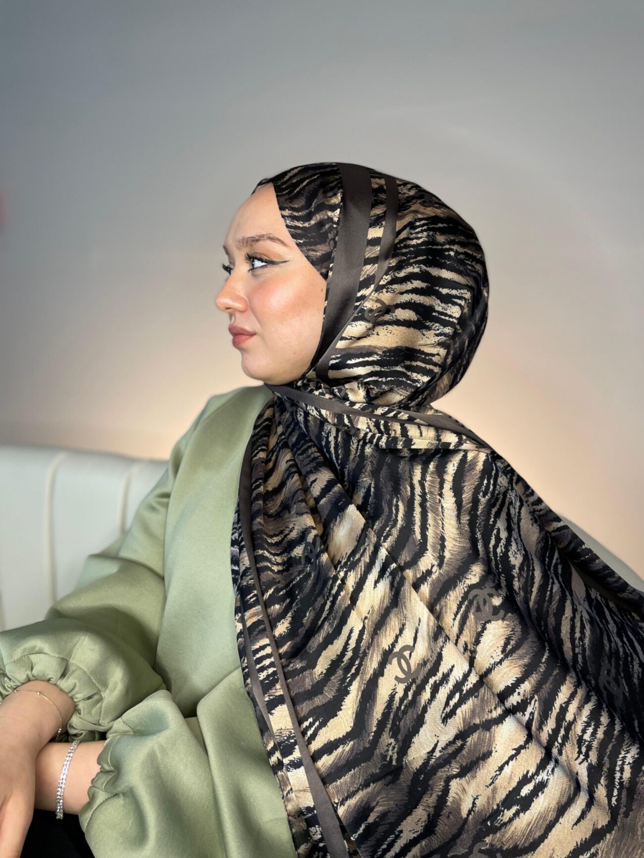 Channel Çizgili leopar çifttaraflı vual ipek şal-43080- Vizon