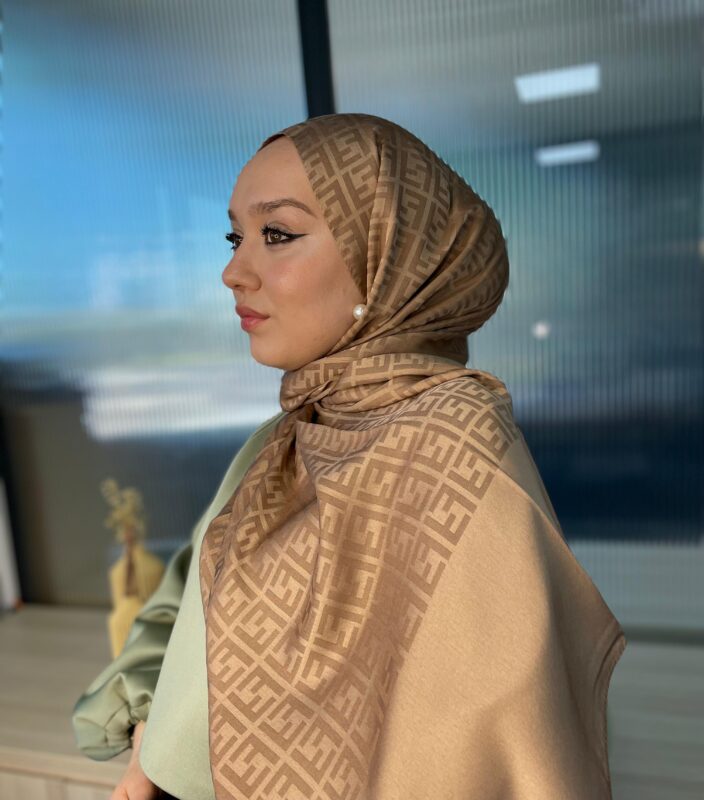Fendi Desen İpeksi Jakar Şal-76231-  Camel