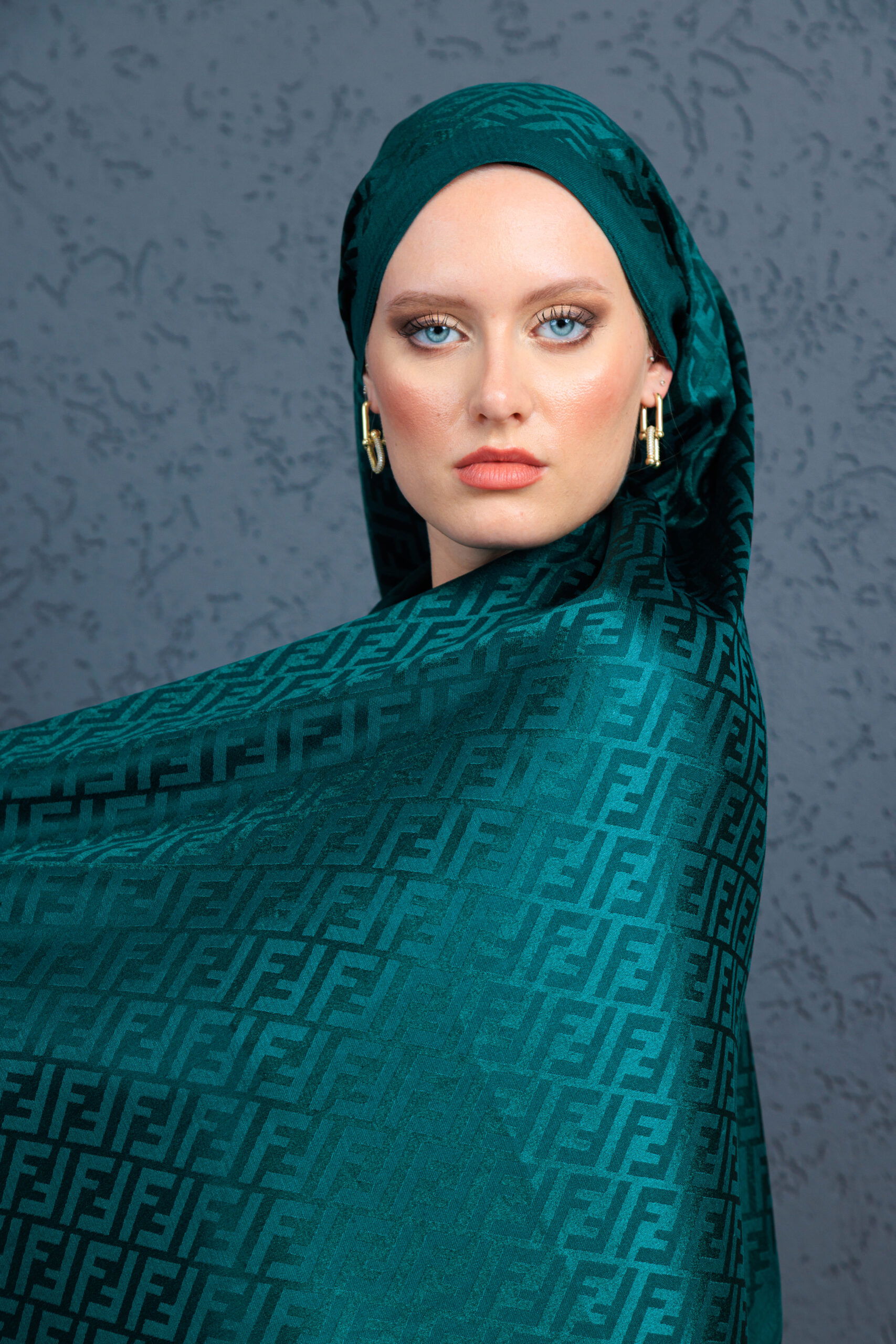 Fendi İthal Yün İpek Şal Tam Set Kutulu Sertifikalı-Zümrüt - Görsel 2