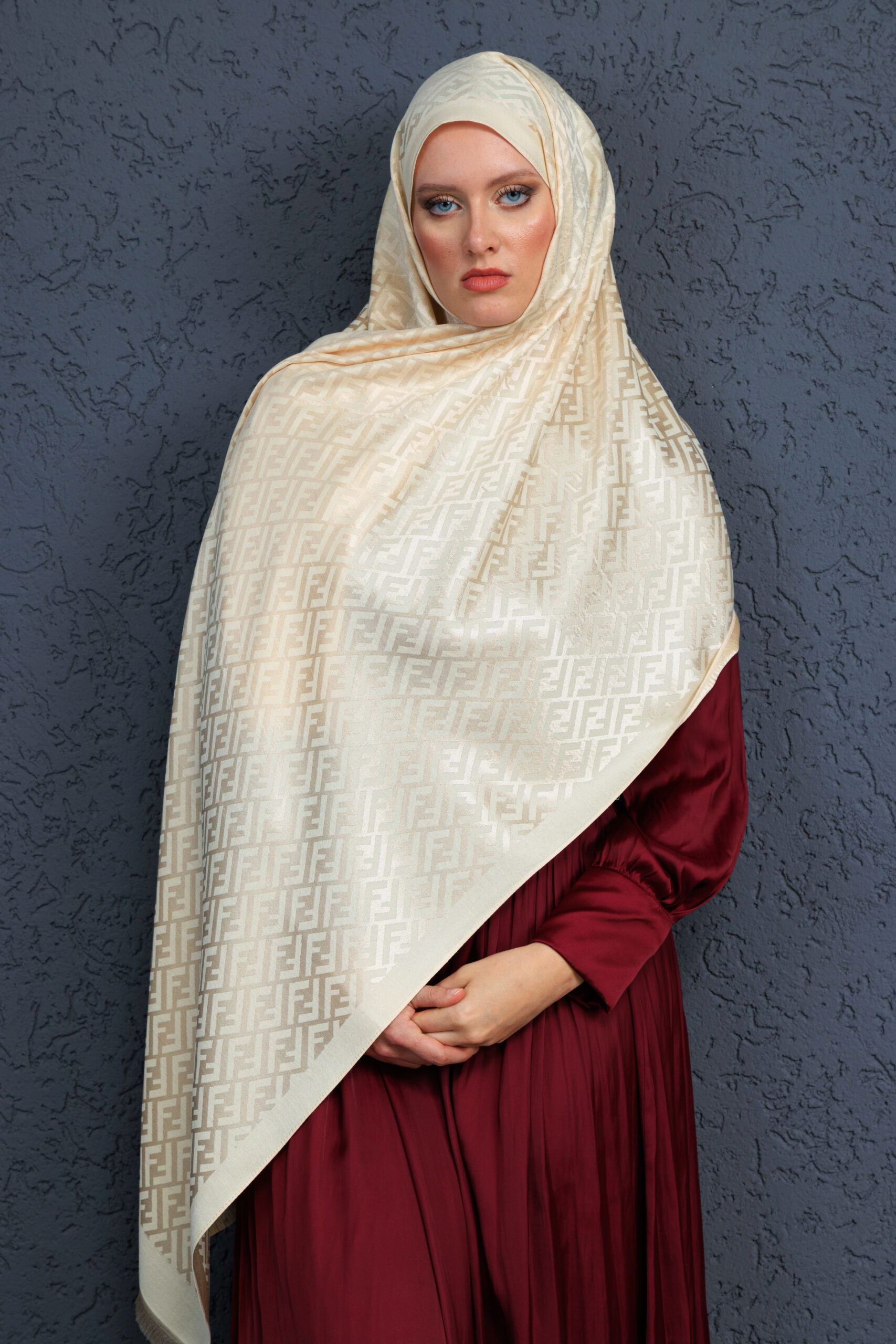 Fendi İthal Yün İpek Şal Tam Set Kutulu Sertifikalı-Bej - Görsel 3