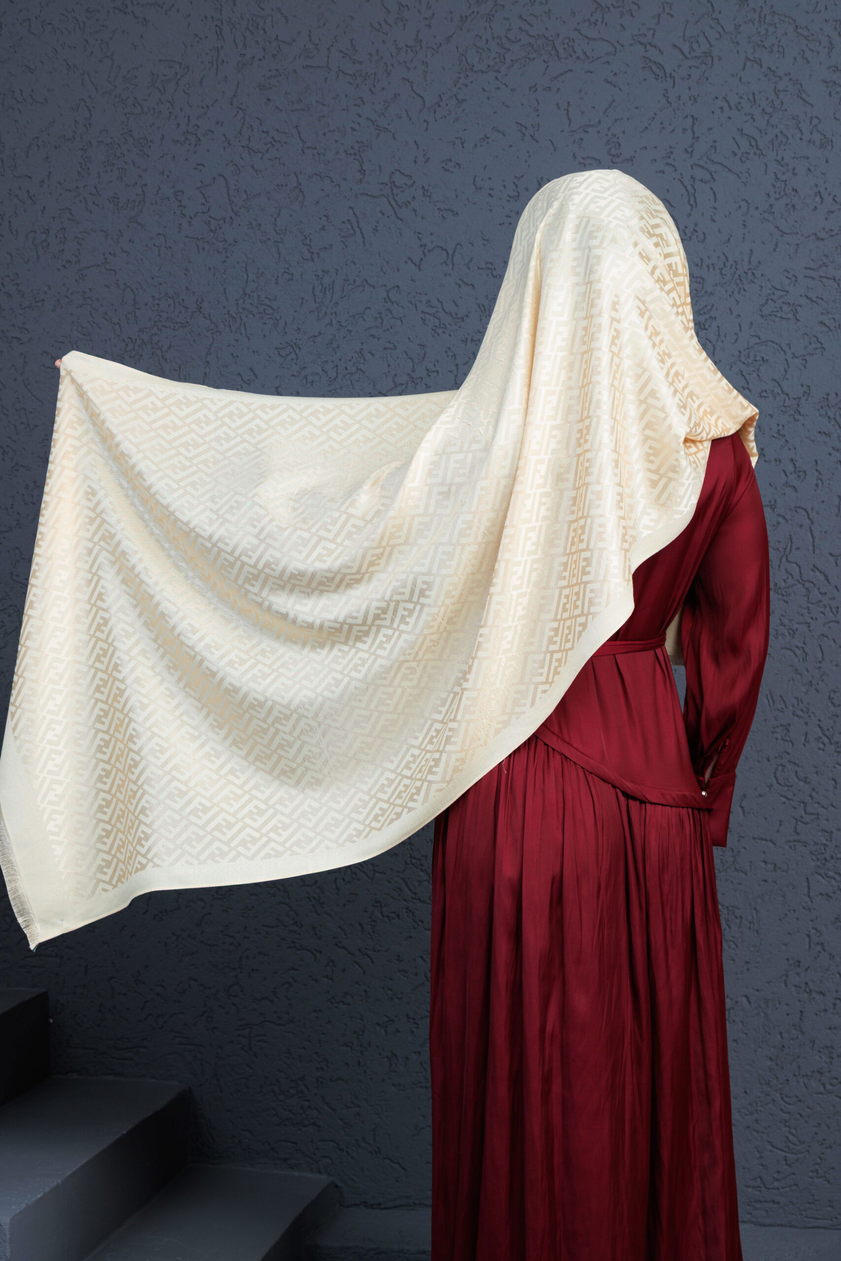 Fendi İthal Yün İpek Şal Tam Set Kutulu Sertifikalı-Bej - Görsel 4