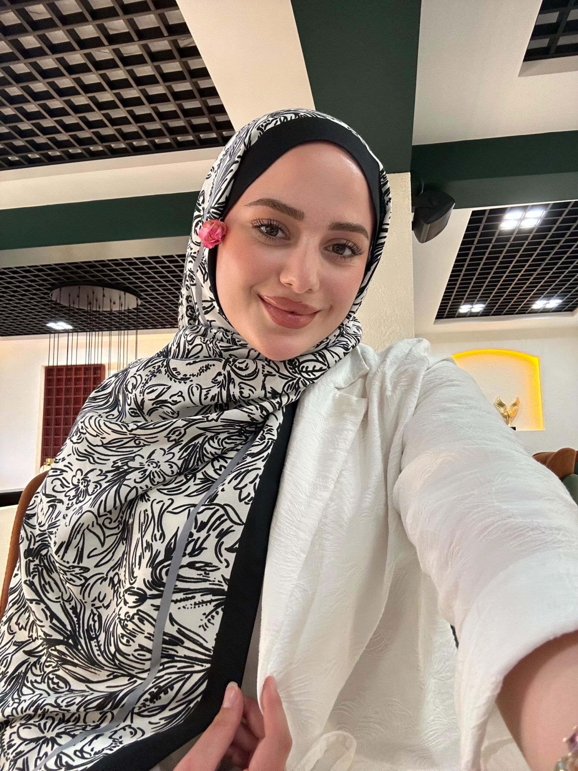 Fourty Floral Desen Pamuk İpek Şal-202343-Siyah