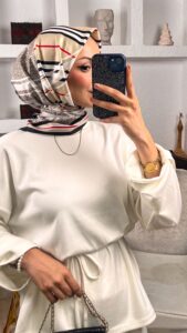 Burberry Vual İpek Eşarp-6203162-Camel