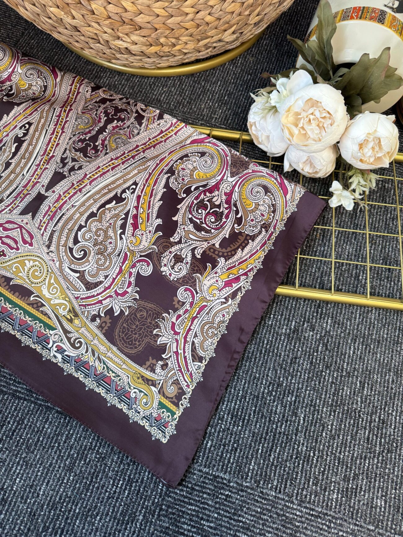 Zamansız Motif Vual İpek Şal-487934-Acıkahve