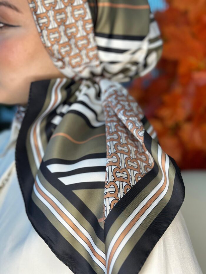 Burberry Vual İpek Eşarp-6203162-Haki - Görsel 2