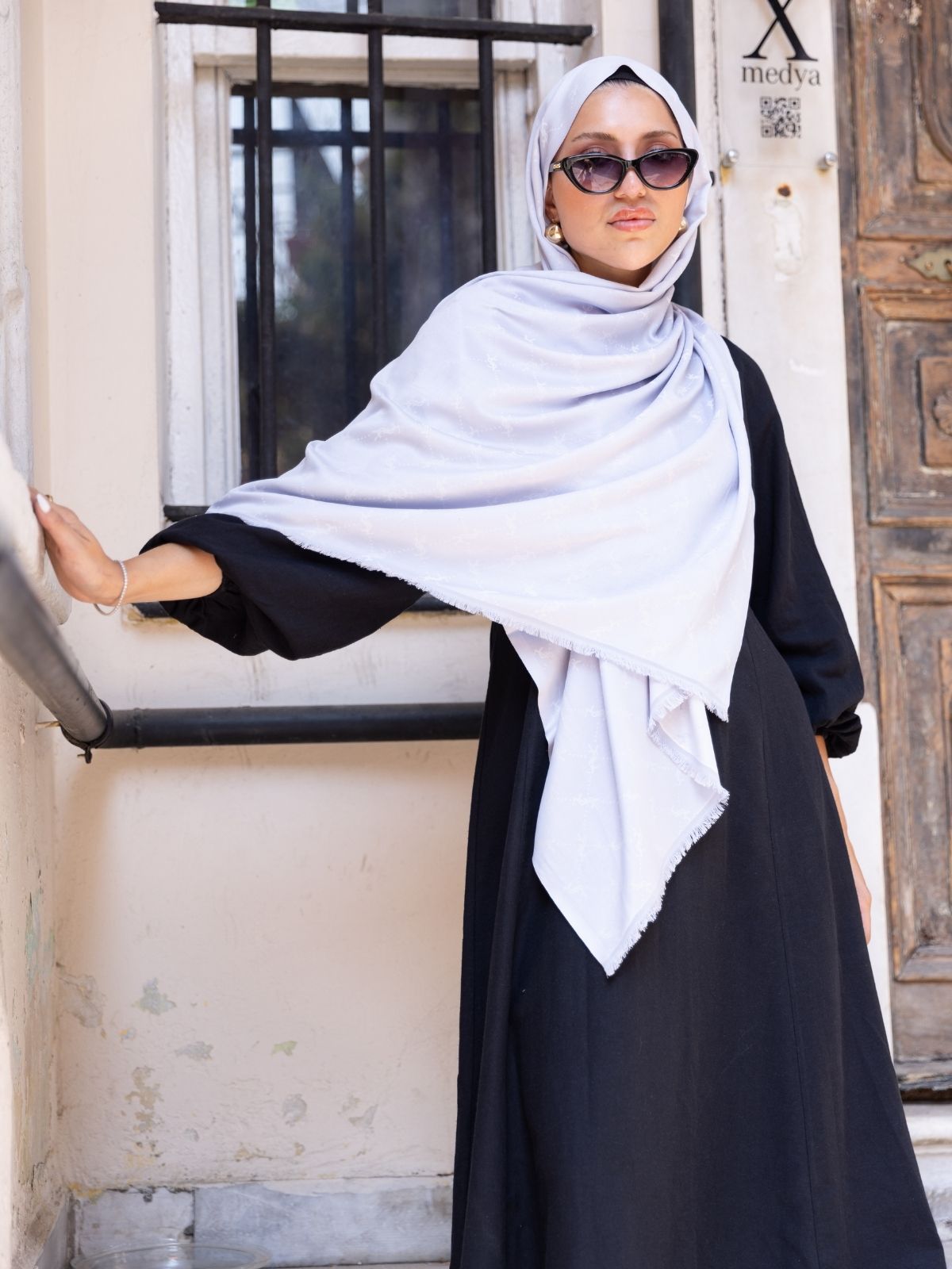 Ysl Desen Kendinden Dokulu Desenli İtalyan Şal-10010-Gümüş