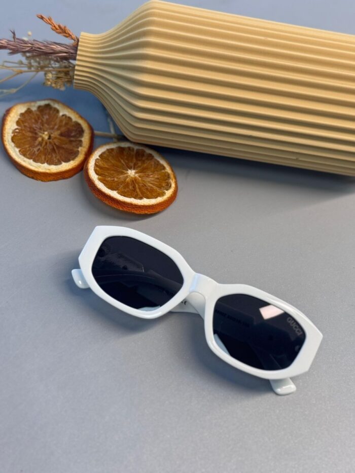 Gucci 5806 Hexagonal Güneş Gözlüğü- Beyaz