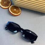 Prada Retro Effect Güneş Gözlüğü - Siyah