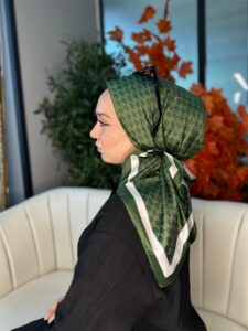 Gucci Desen Vual  İpek Eşarp-6204527-Haki