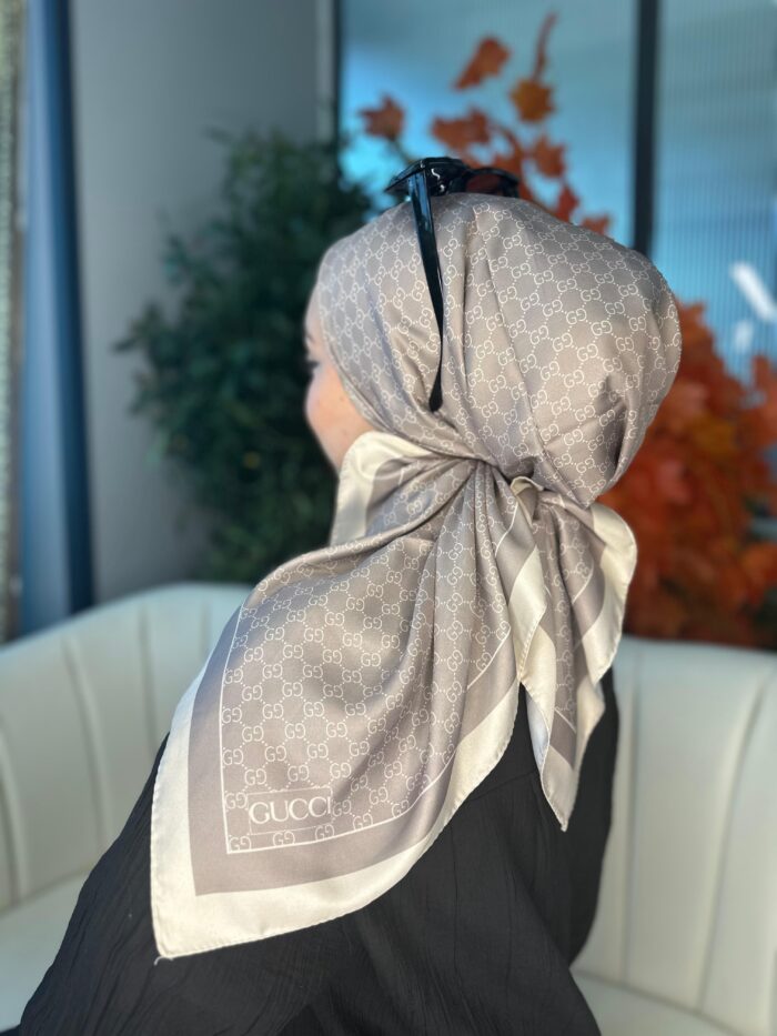 Gucci Desen Vual  İpek Eşarp-6204527-Sütlü kahve - Görsel 2