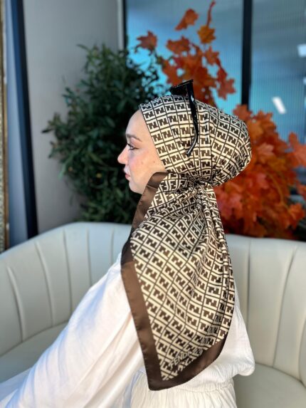 Fendi Desen Vual  İpek Eşarp-6204527-Kahve