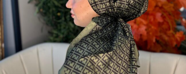 Fendi Desen Vual  İpek Eşarp-6204527-Haki