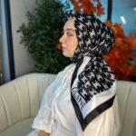 Celine Desen Vual İpek Eşarp-6204527-Siyah