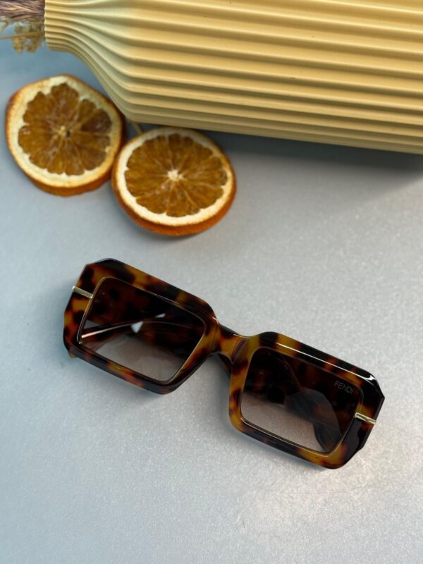 Fendi Fendigraphy Güneş Gözlüğü – Leopar