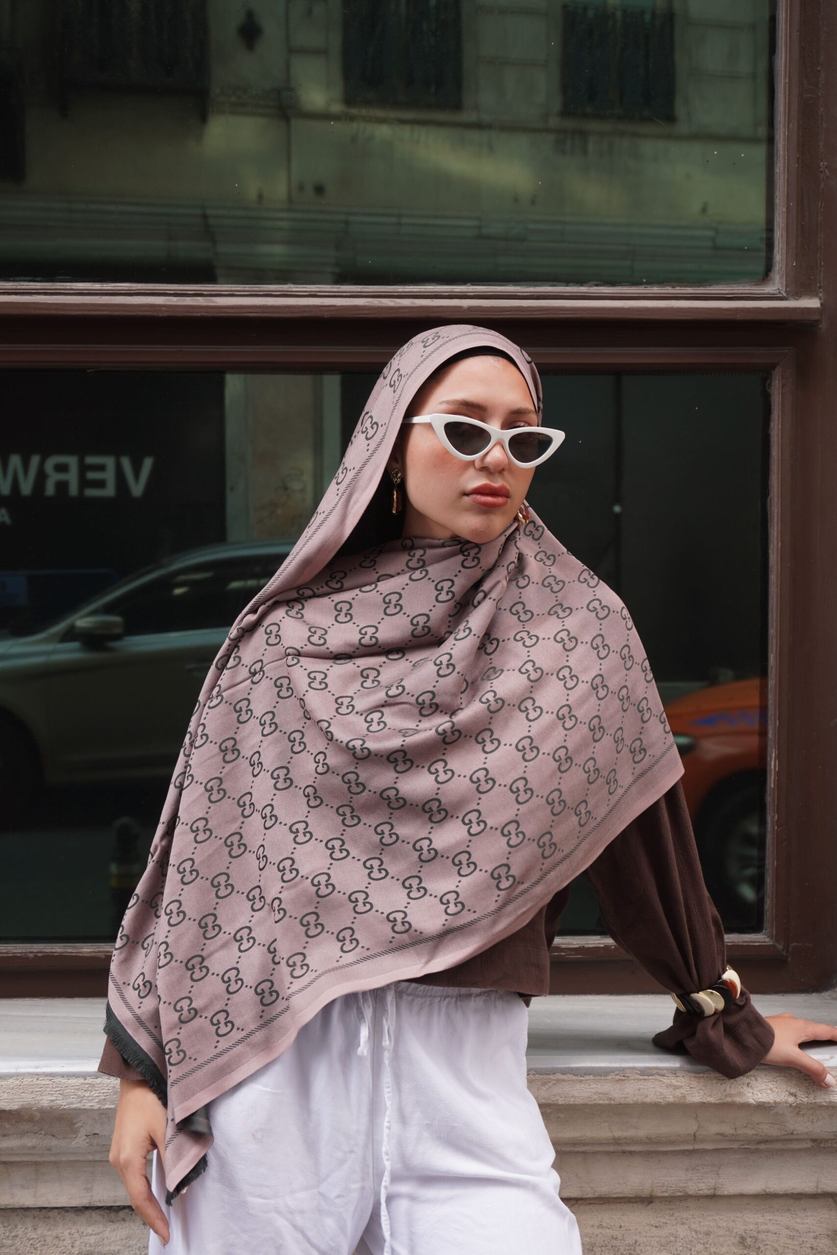 G Desenli İpek Kaşmir Çift Taraflı Şal 440344 - Vizon Siyah - Görsel 2